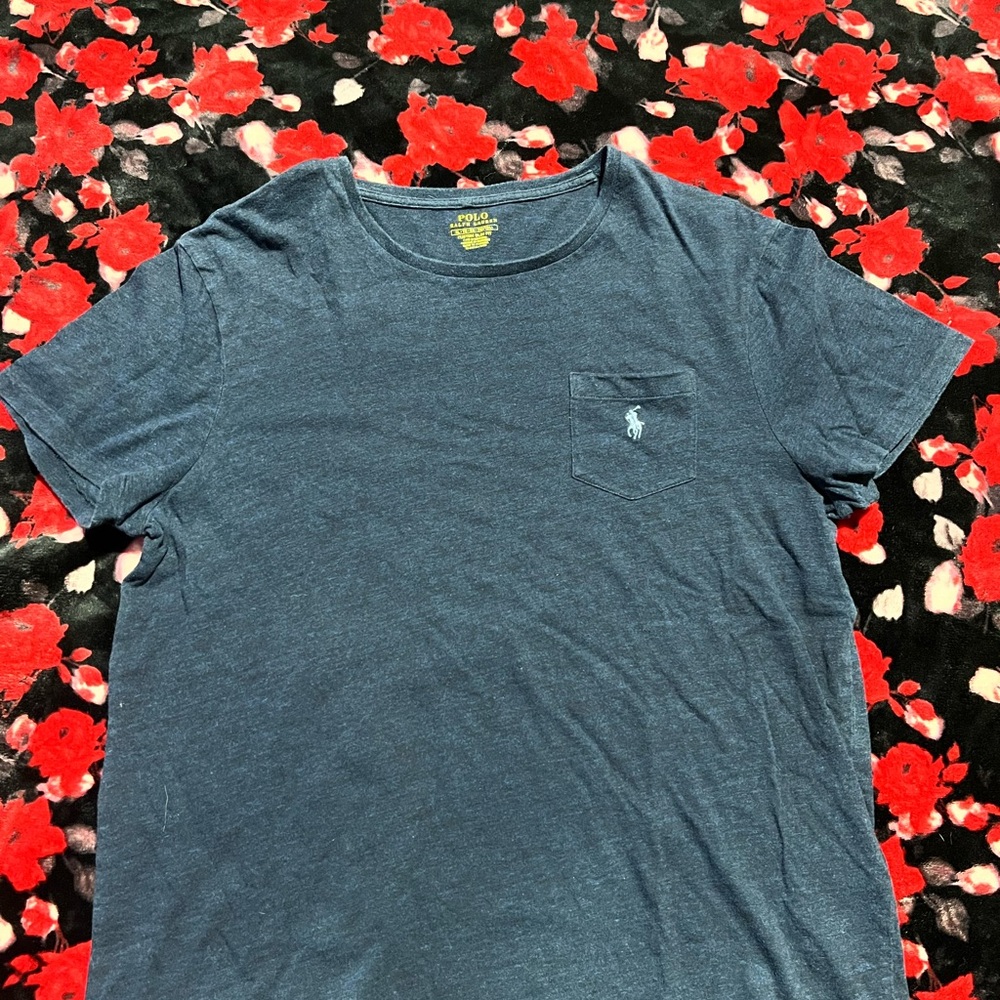POLO SHIRT SIZE XL MENS 
OPEN TO OFFERS